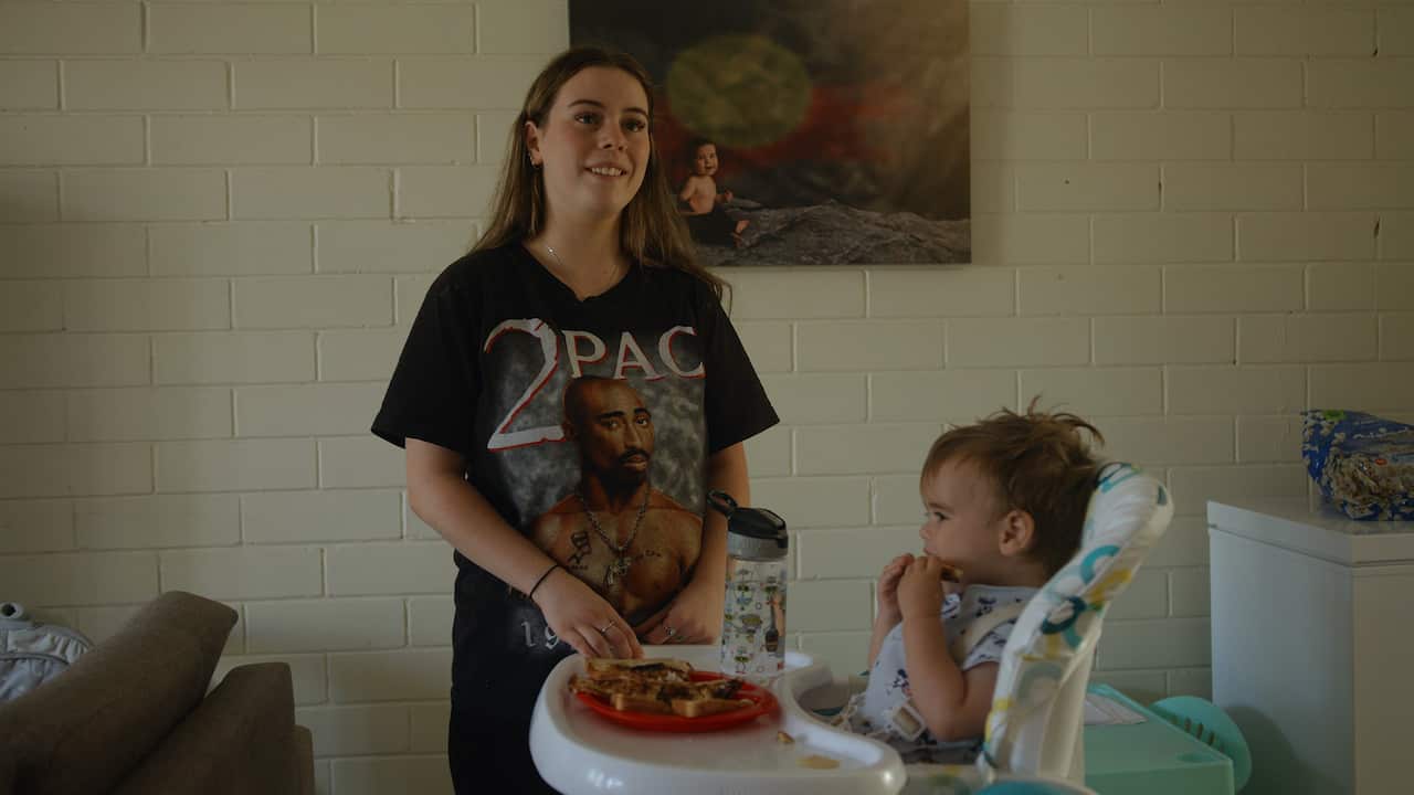 Emily, 15, with her son Izaiah.