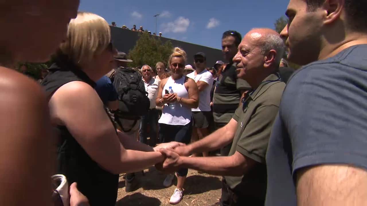 Saeed Maasarwe meets Bundoora residents before flying home on Tuesday. 