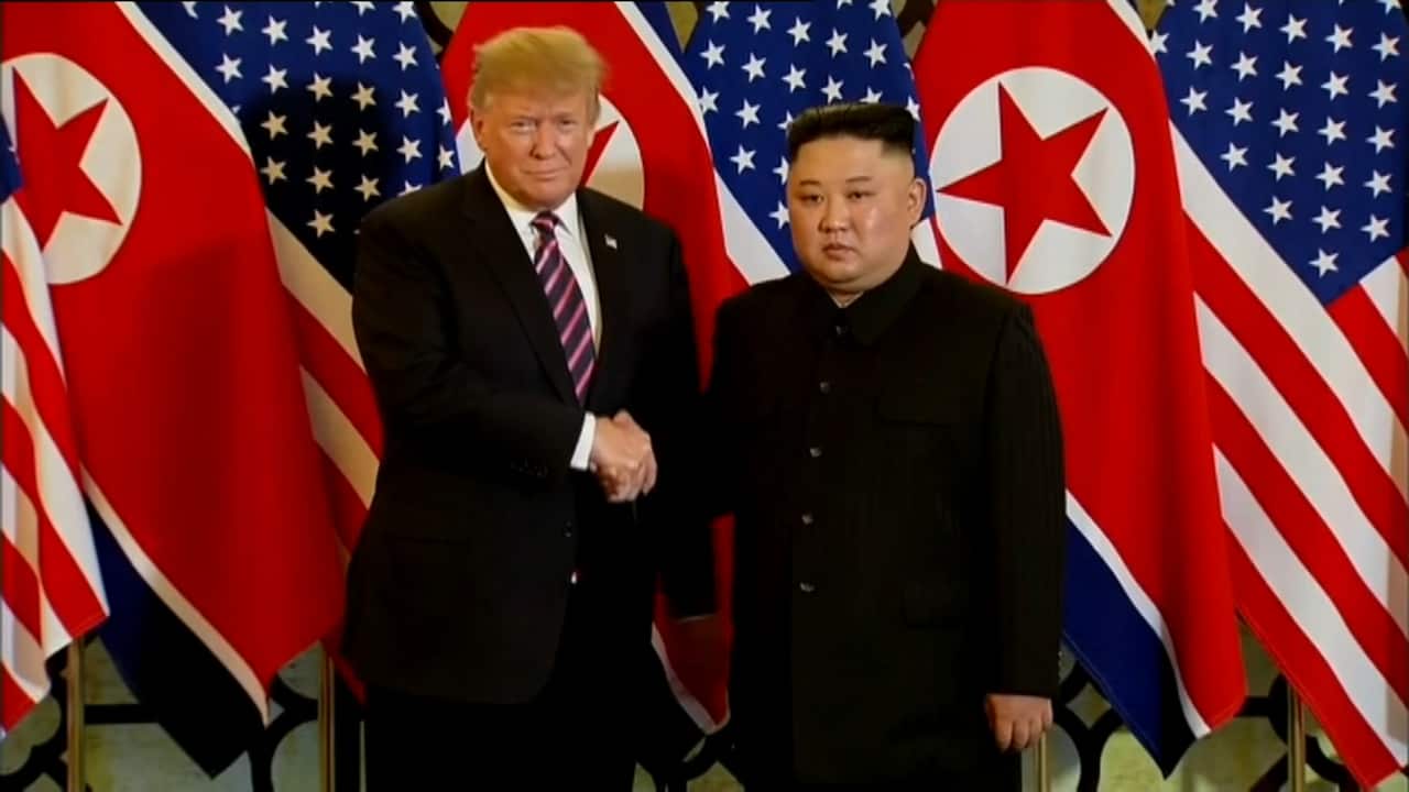 US President Donald Trump and North Korean leader Kim Jong-un have met for talks ahead of dinner in Hanoi, Vietnam.