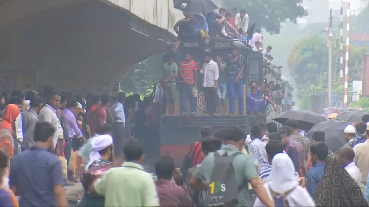 Parts of Dhaka were brought to a standstill due to the mass protests. 