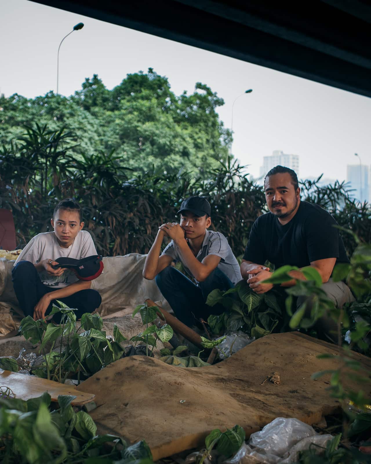 Adam Liaw visits Viet and Tuan to get an insight into life on the streets for young people in Vietnam.