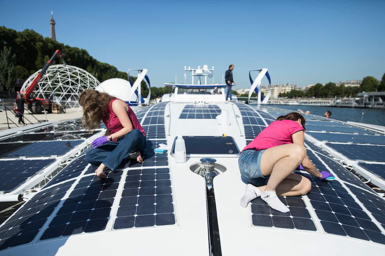 There's speculation the Government will set a target for tech investment. 