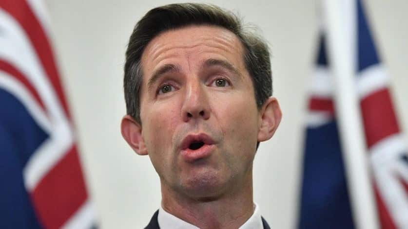 Australian Trade and Tourism Minister Simon Birmingham says China had not responded to his request for a meeting. 