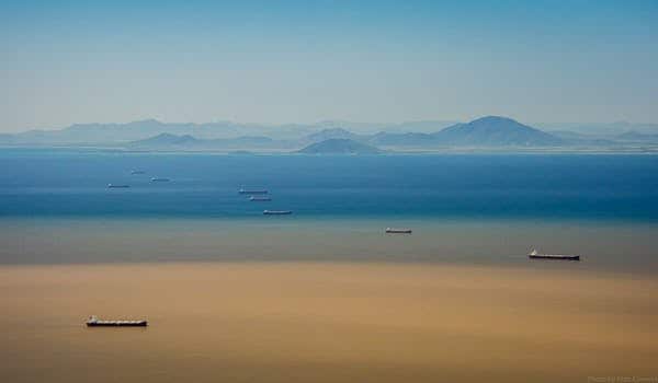 Flood plumes can carry pollutants and debris to the Great Barrier Reef.