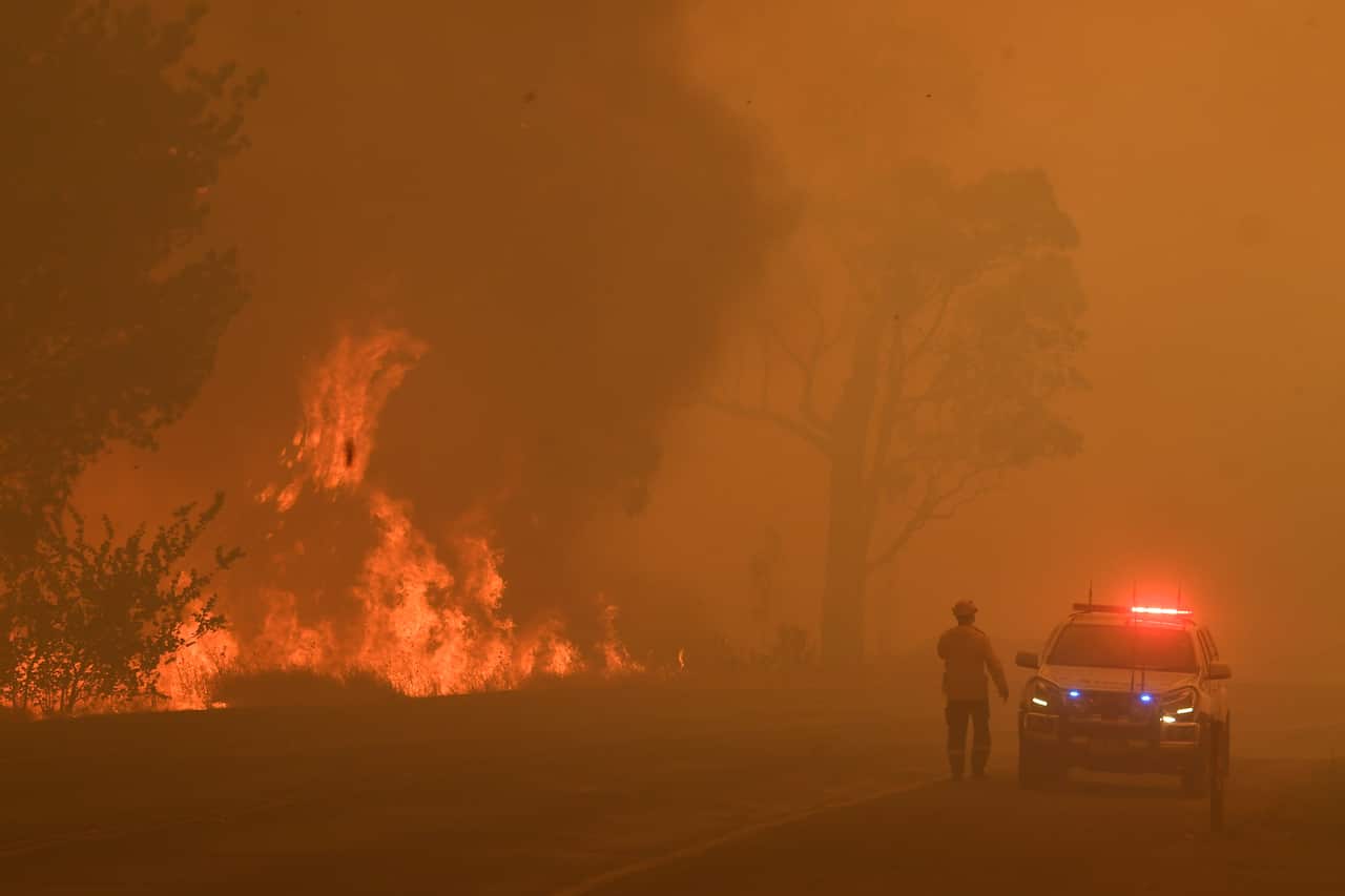 Homes have been lost in the Southern Highlands region as RFS crews battle the blaze. 