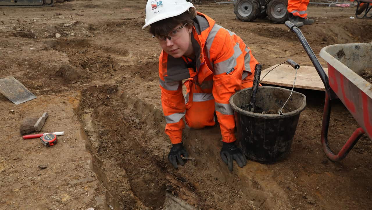 Archaeologists working on the discovered remains of Captain Matthew Flinders. 