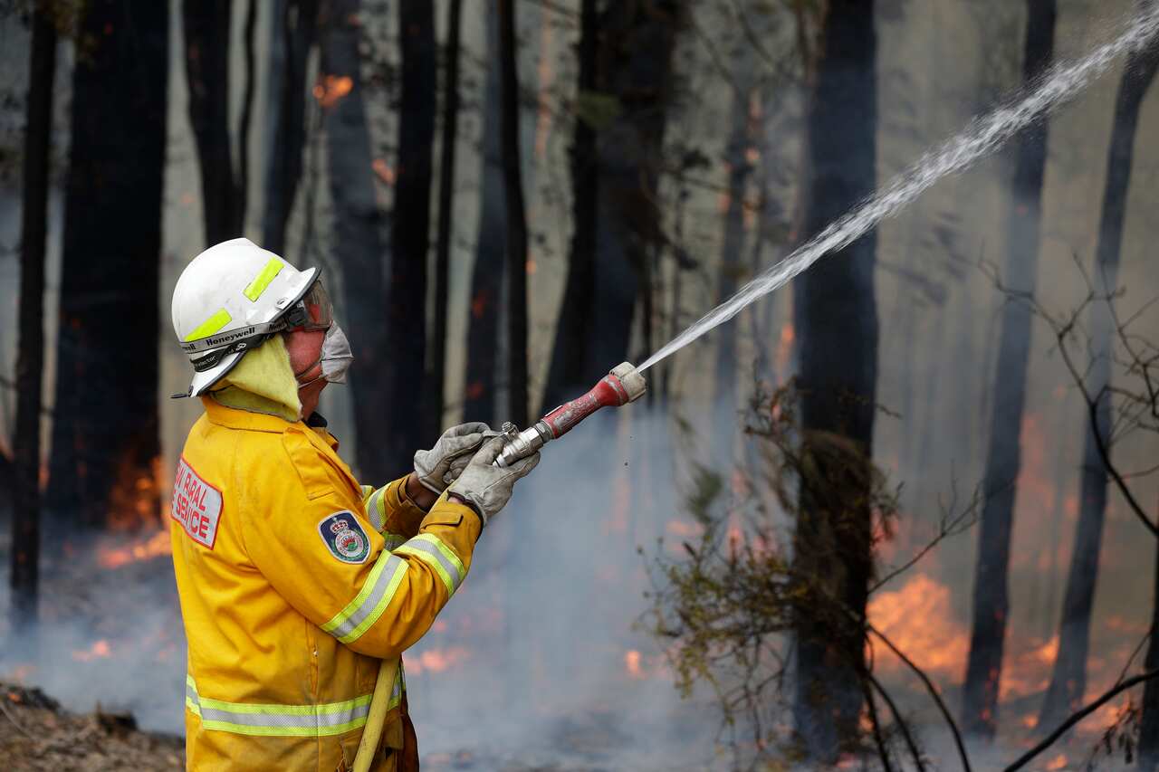 The team of French fire experts say they have a lot they can learn from Australian fireys.