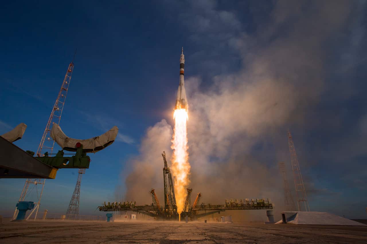 Expedition 58 Soyuz Rollout