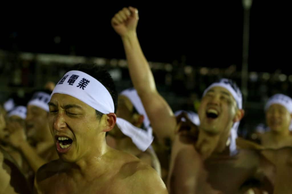 The shingi are believed to bring happiness, good health, and luck for the year.