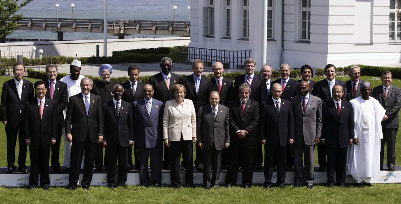 The G8 heads of states family photo 2007