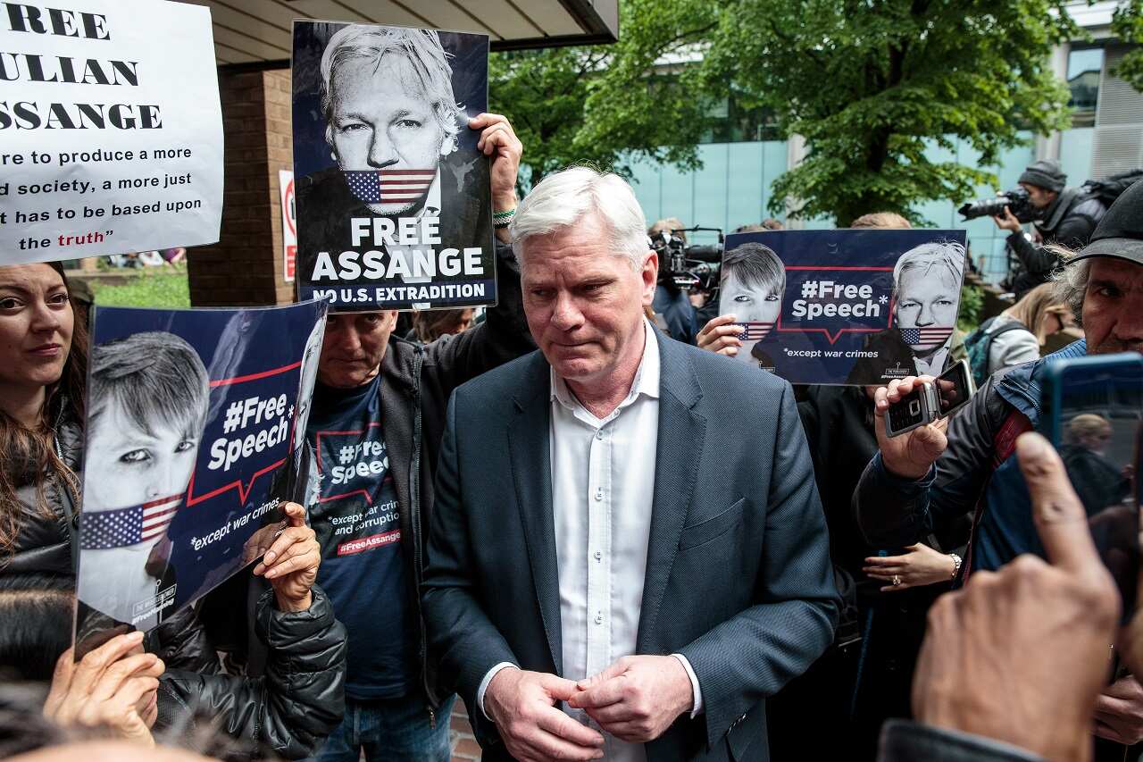 Kristinn Hrafnsson speaks to media outside Southwark Crown Court after Wikileaks Founder Julian Assange was today sentenced.