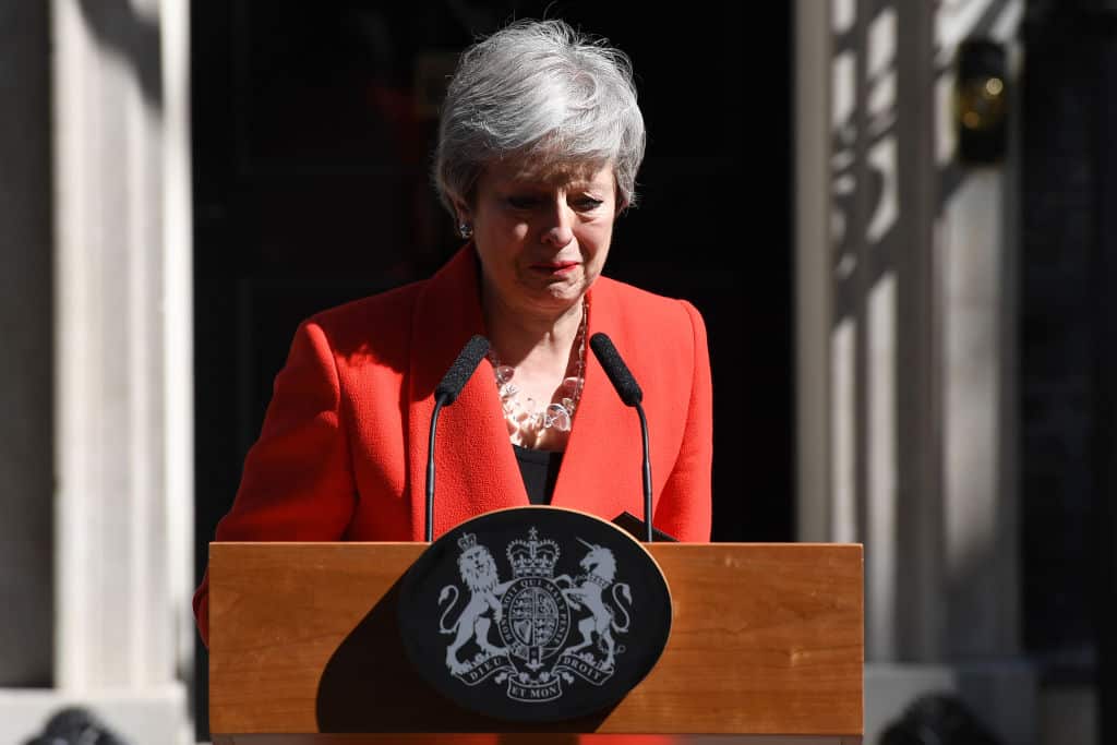 Prime Minister Theresa May announces that she will resign as Conservative leader on 7 June. 