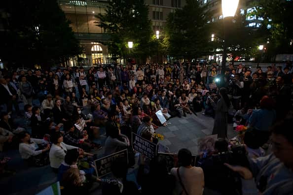 Flower Demo #MeToo #WithYou In Tokyo
