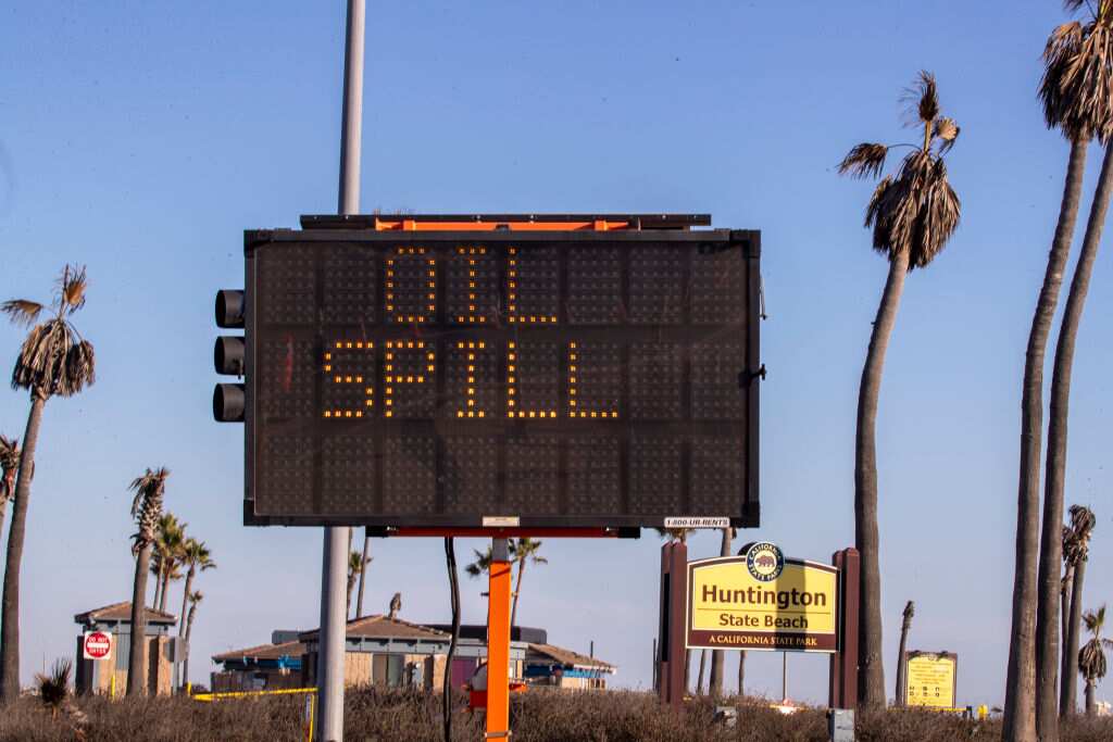 A major oil spill has occurred at Huntington Beach, California.