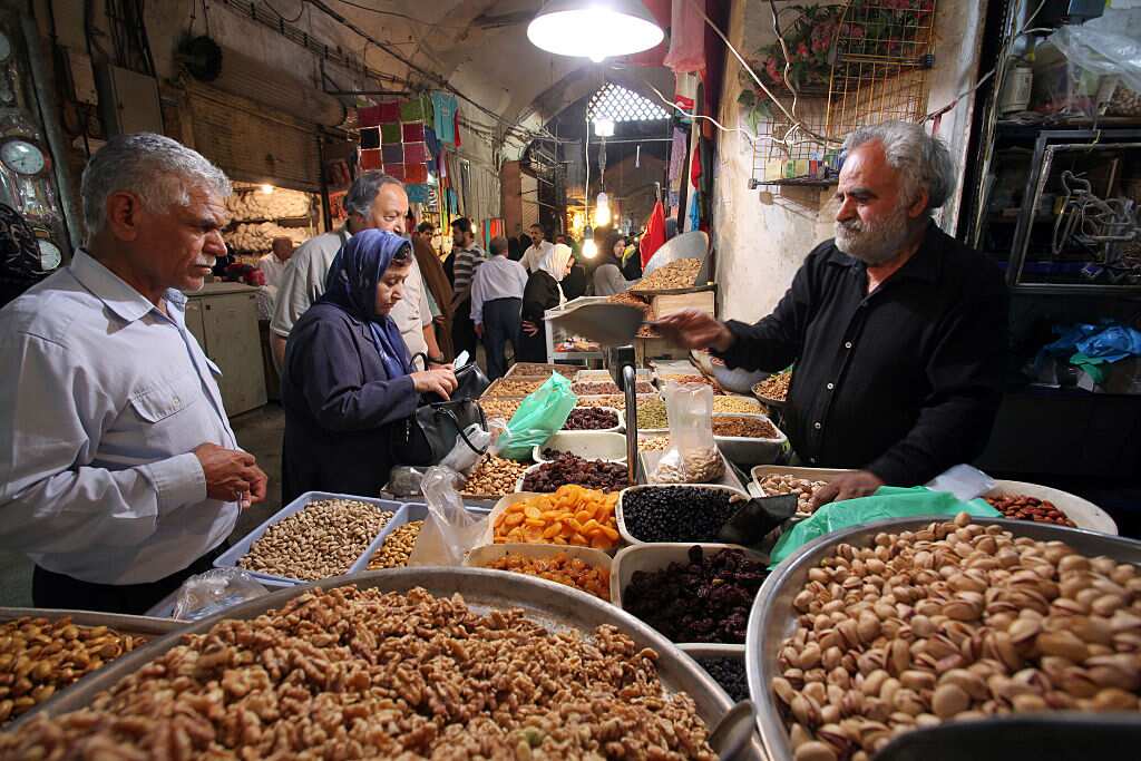 Iran, Isfahan (Ispahan or Hispahan): The bazaar. (2009/06/16)