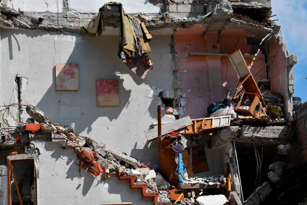 View of buildings seriously damaged on September 19th earthquake, from which residents try to recover some of their belongings, before its demolition in Mexico City, on October 13, 2017. An estimated of 1,800 buildings in Mexico City.