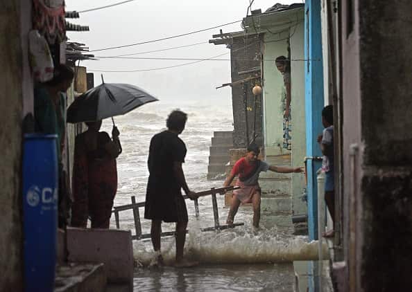 Unseasonal Rain In Mumbai As Cyclone Ockhi Passes Maharashtra