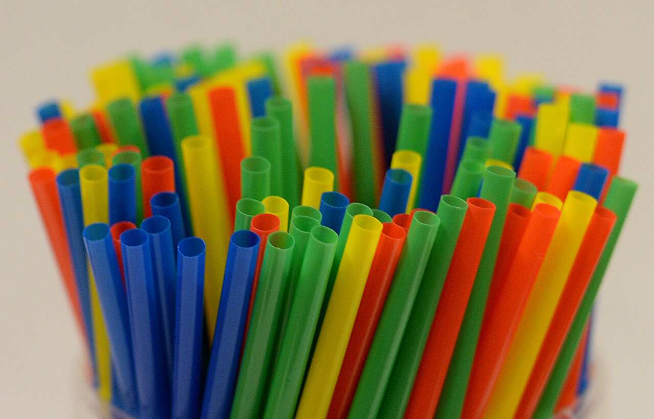 Plastic straws