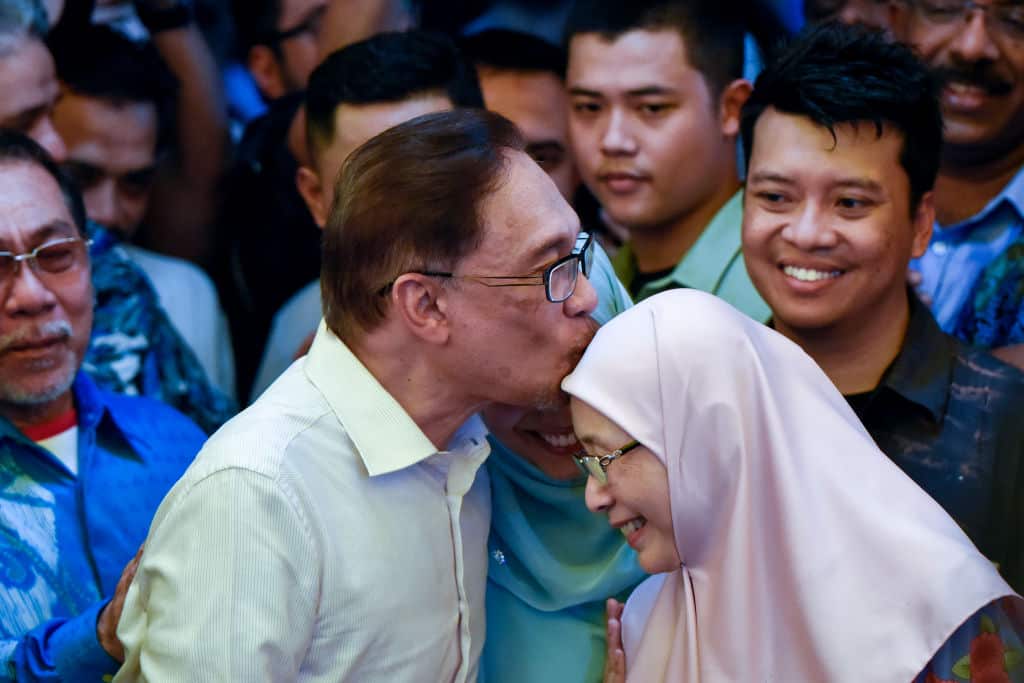 Anwar Ibrahim and his wife, the 12th Deputy Prime Minister of Malaysia, Wan Azizah Wan Ismail.