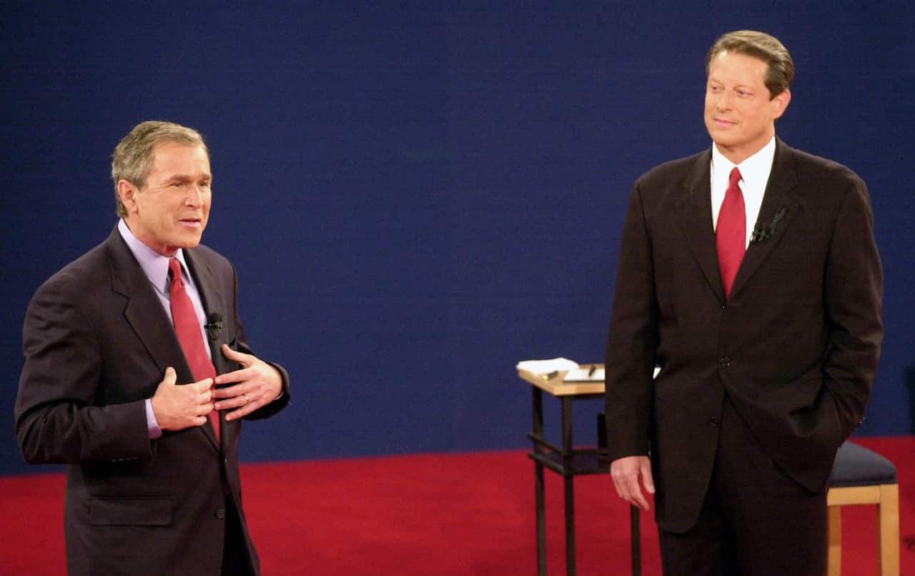 File image of George W. Bush, left, and Al Gore duirng the 2000 US election race (AAP)
