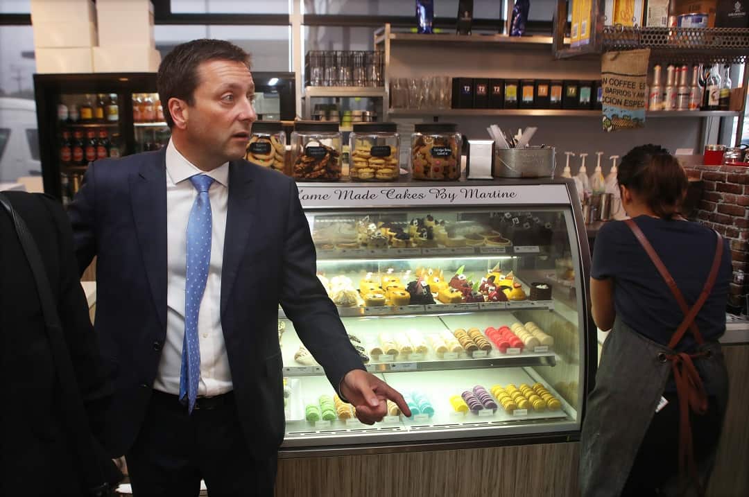 Victorian Opposition Leader Matthew Guy is seen at a cafe in Pakenham, Melbourne, Friday, November 23, 2018. Victoria goes to the polls on Saturday for the state election. (AAP Image/David Crosling) NO ARCHIVING