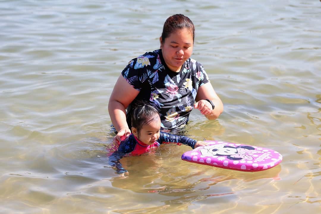 Australians Experience Heatwave Conditions
