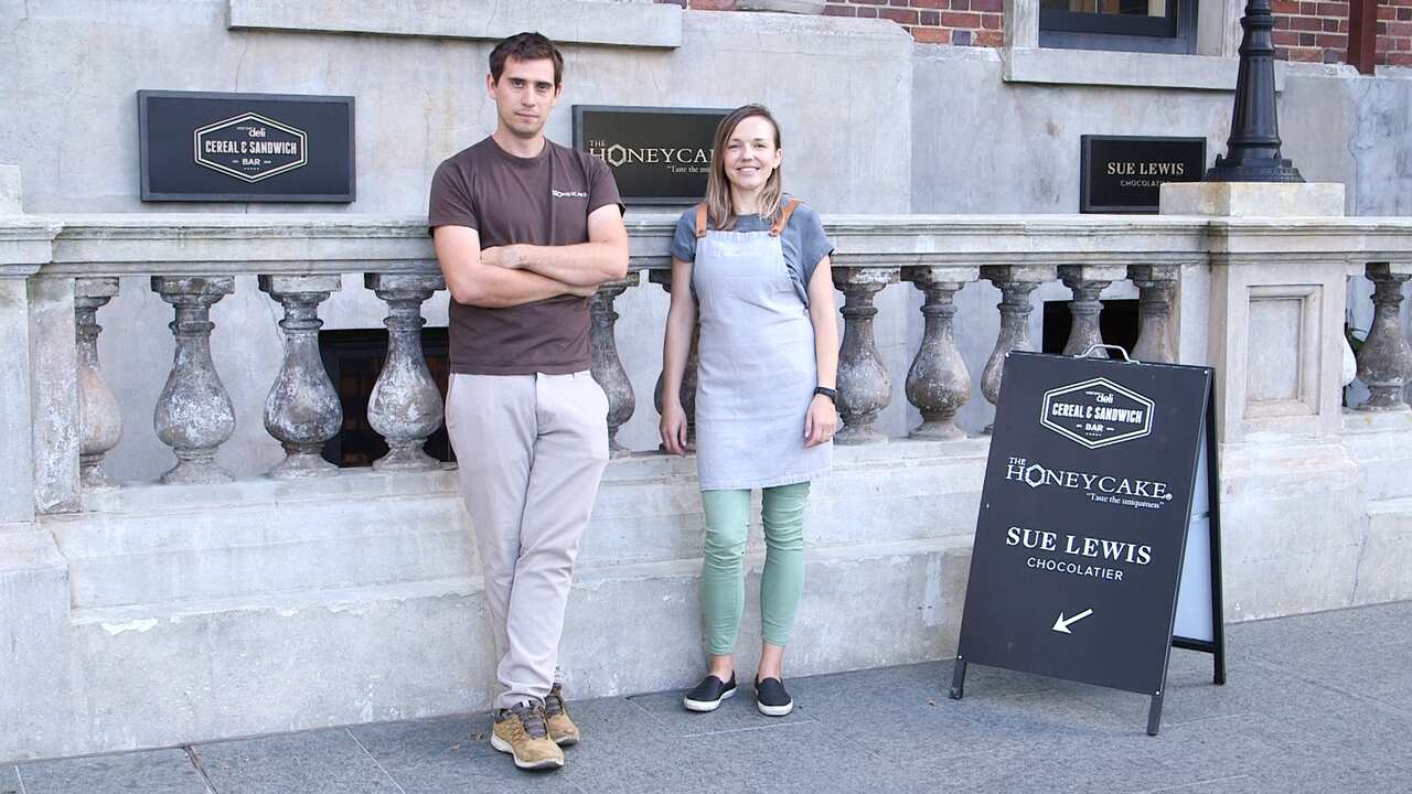 Simona Kapounova and George Blazenec, founders of The Honeycake.