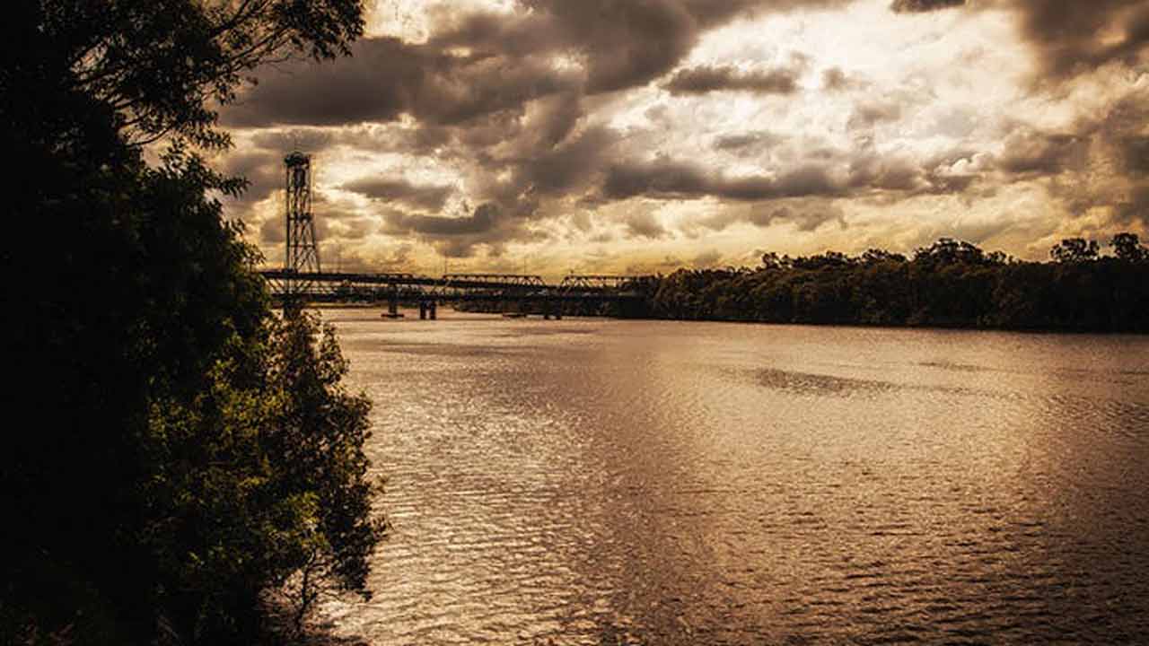 The Hunter River in NSW suffered a ‘blackwater’ event in 2016 when floodwaters washed organic matter into the river. 