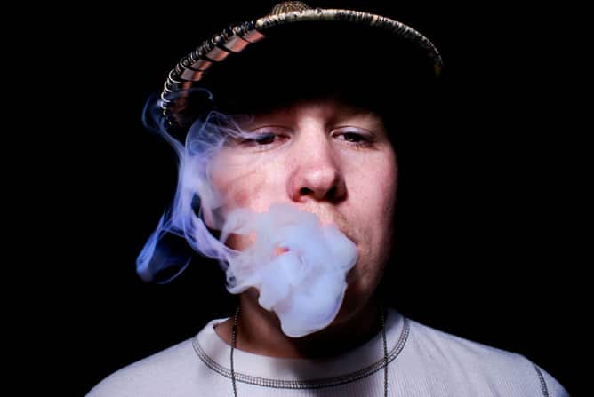 Many suburban adolescents deal drugs to simply earn some extra cash and smoke for free (Ryan Mannie/Flickr, CC BY-SA).