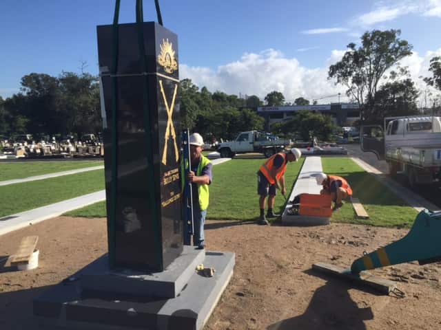Billy Sing's story is now carved and gold plated into a black granite slab in a Brisbane cemetery. (Stefan Armbruster/SBS)