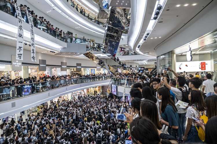 Tens of Thousands Rally in Hong Kong Before China’s National Holiday