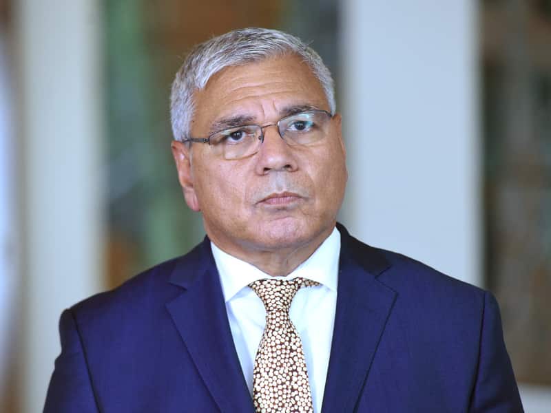 Warren Mundine is mulling Liberal pre-selection.