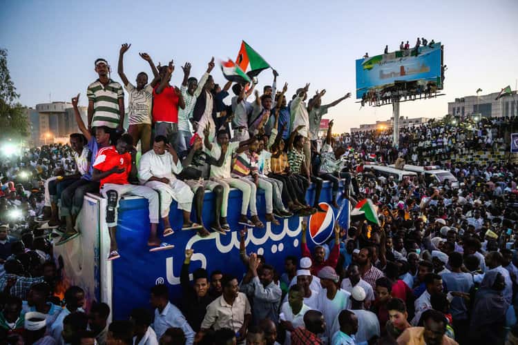 Amid U.S. Silence, Gulf Nations Back the Military in Sudan’s Revolution