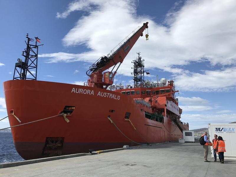 ICEBREAKER AURORA AUSTRALIS