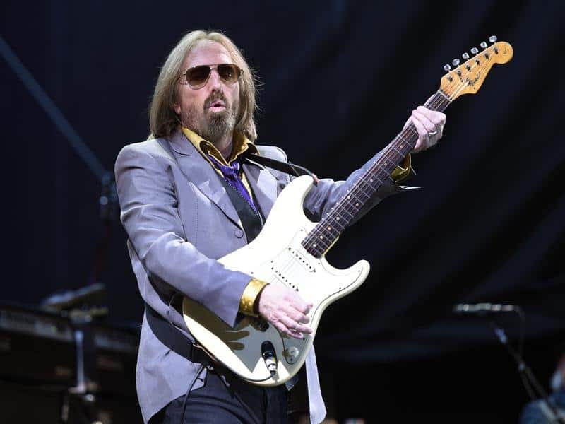 Tom Petty performs with the Heartbreakers