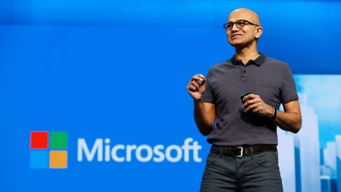 microsoft-satya-nadella-skype-messenging.jpg