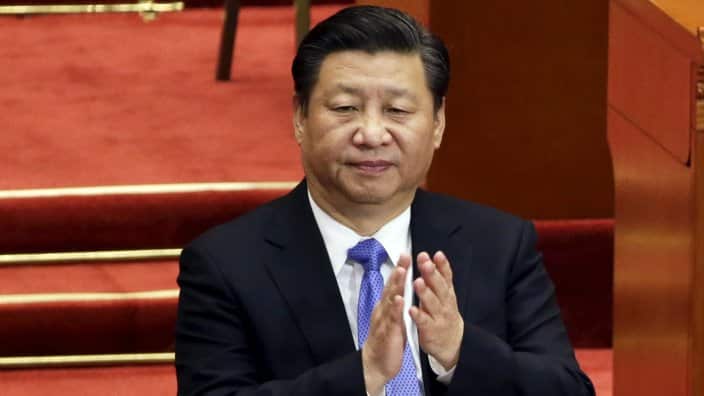xi-jinping-hands.jpg