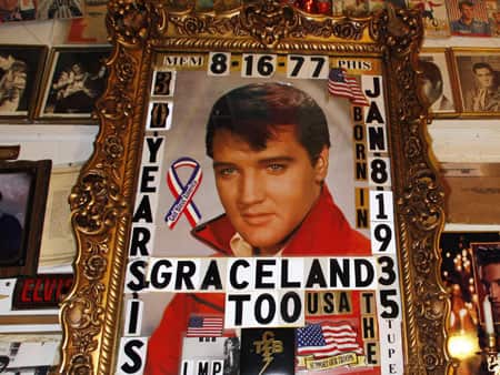 elvis_presley_100616_B_getty_1997222269