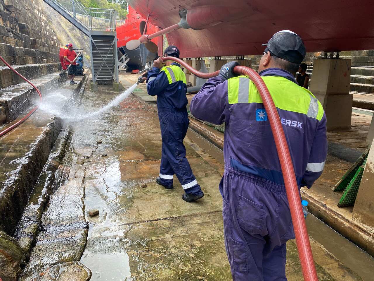 i-Kiribati seafarers volunteer at the Queensland Maritime museum._
