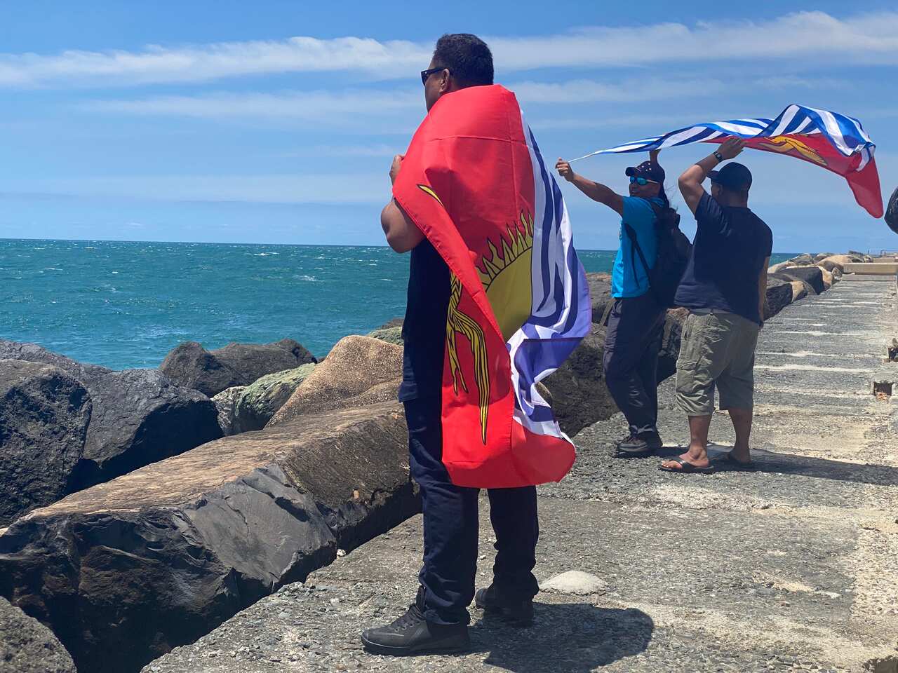 i-Kiribati seafarers stranded almost 4000km from home. 