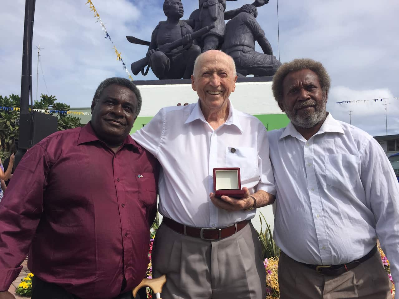 HMAS Australia veteran Bill Quinn with Solomon Islands veteran association’s Michael Ben (L) and scout descendant Robert Lulumani.