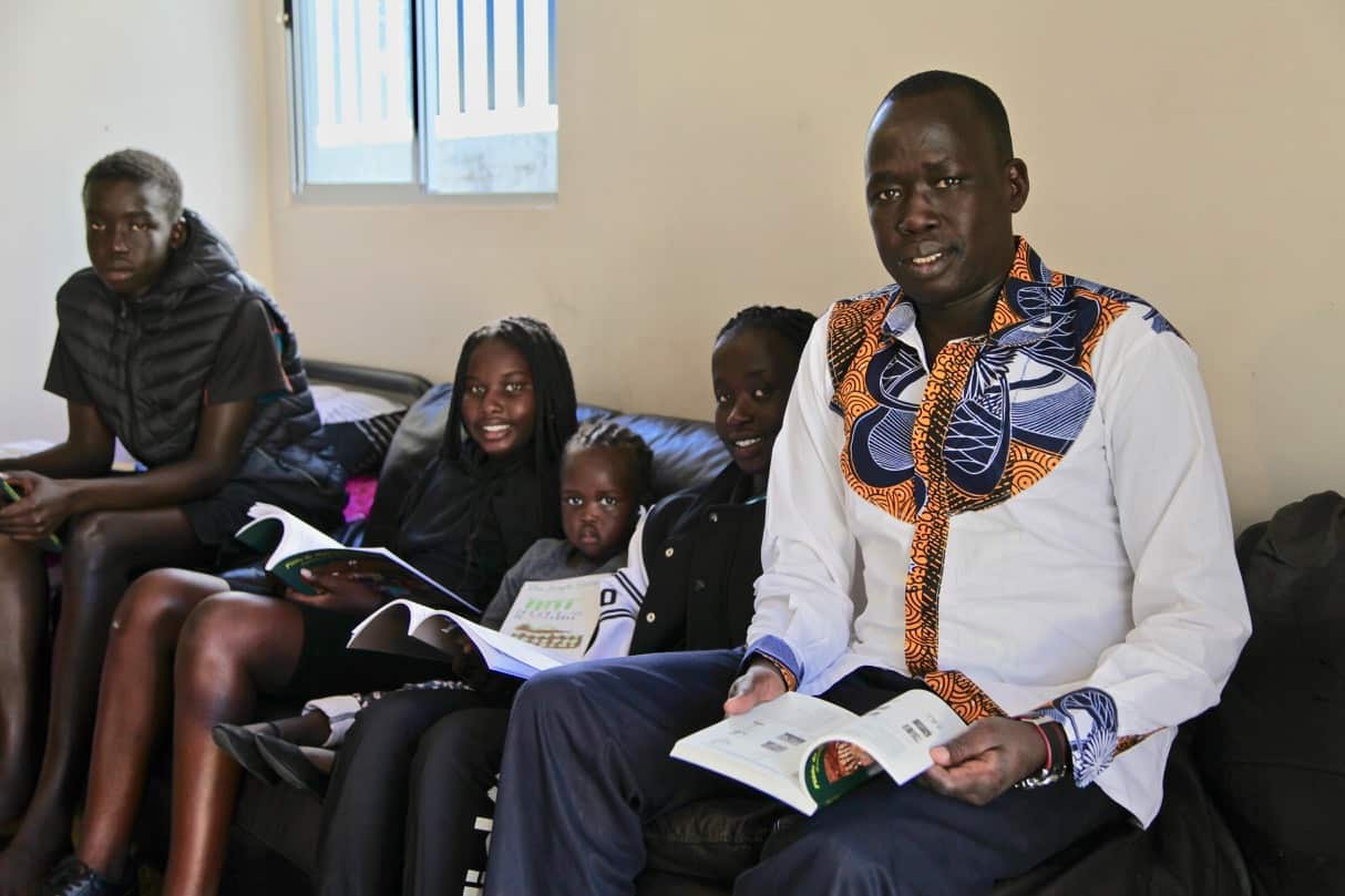 Manyang Deng has published eight children's books.