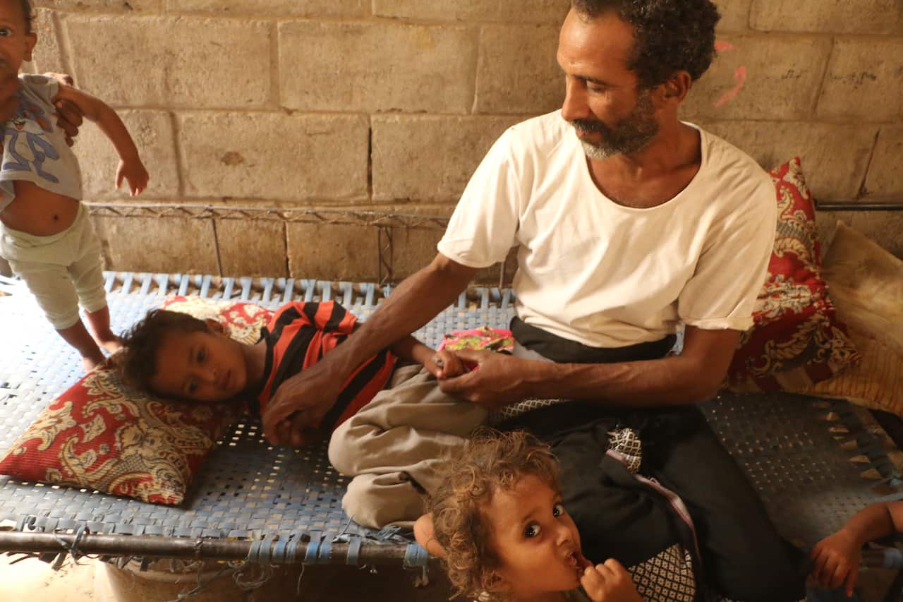 Thousands have already fled the city of Hodeida, in Yemen, has combat rages.