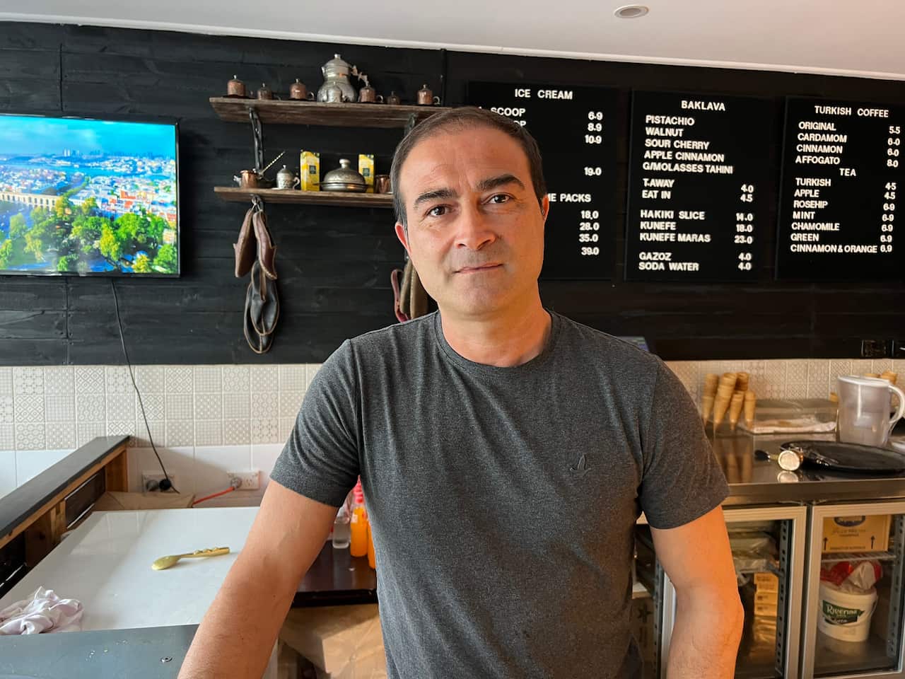 Nev Bagriyanik worked in textiles in Turkey in the early 2000s.