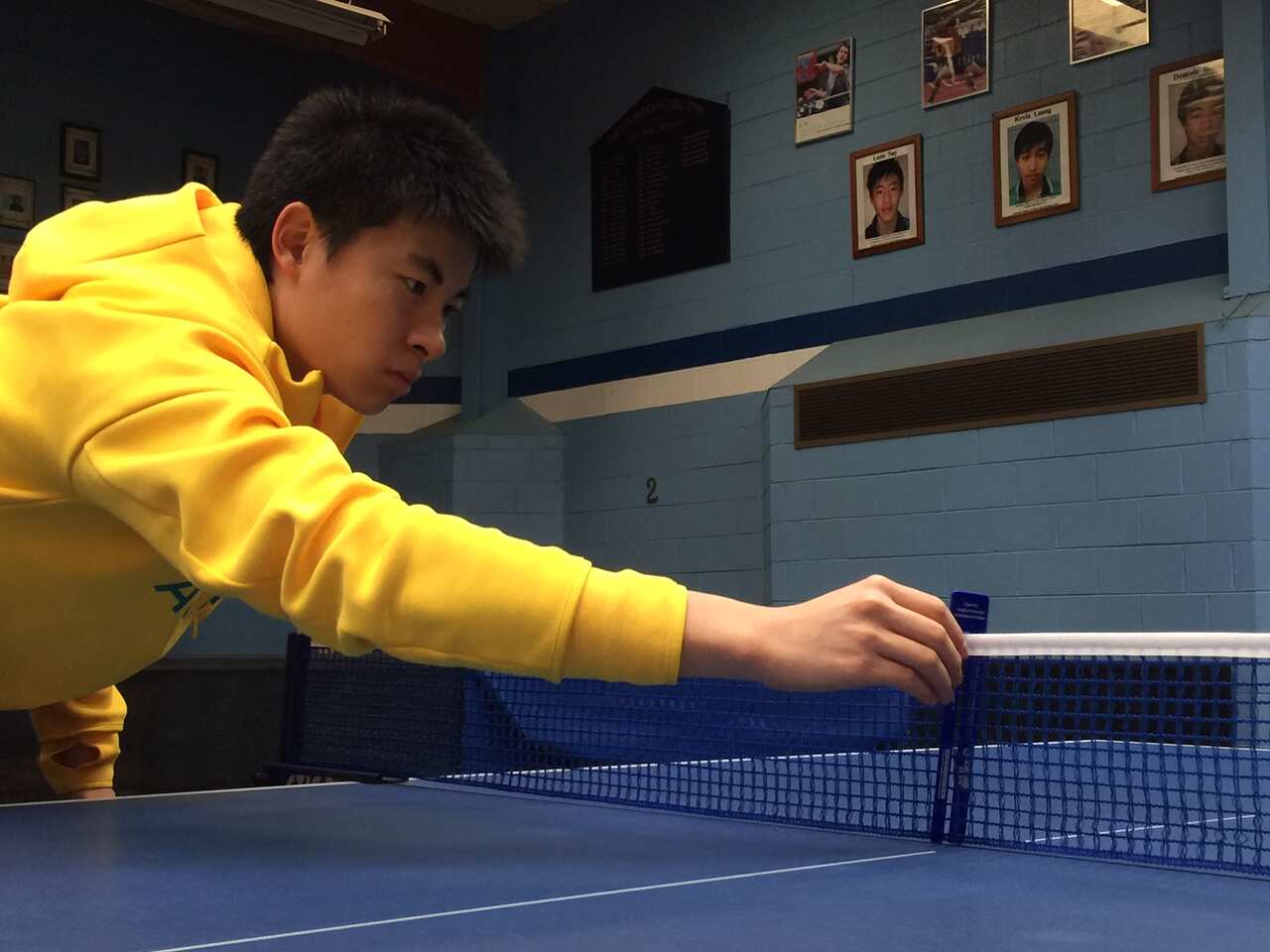 Heming Hu measures the net