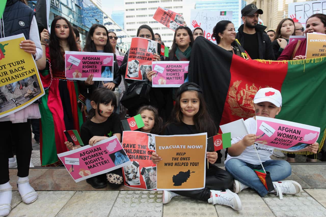 Around 1,000 people attended a rally in Perth calling for the government to increase its intake of refugees from Afghanistan.