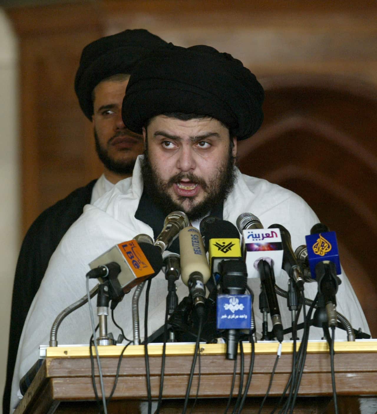 Shiite cleric and militia leader Moqtada al Sadr has called for early elections under the supervision of the United Nations. 