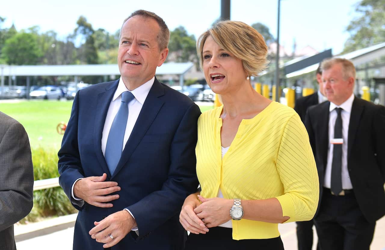 Leader of the Opposition Bill Shorten and Labor candidate for Bennelong Kristina Keneally visit St Charles Catholic Primary school in Ryde, Sydney, Tuesday, December 12, 2017. (AAP Image/Mick Tsikas) NO ARCHIVING