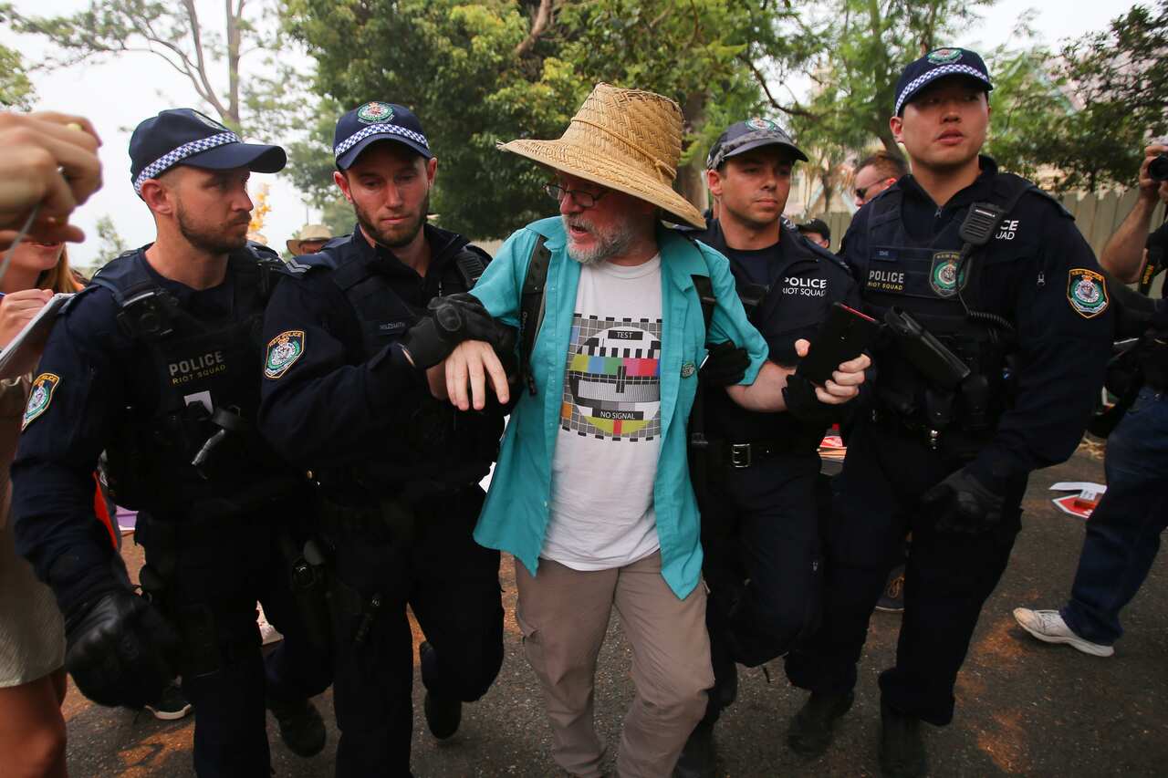 Climate protesters launched a "camp-out" at Scott Morrison's Sydney prime ministerial residence. However, they were moved on by police. 