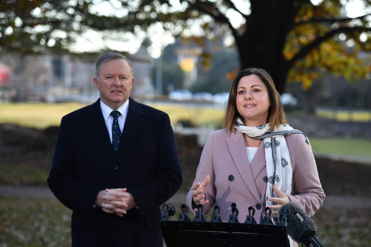 Leader of the Opposition Anthony Albanese and Labor candidate for Eden-Monaro Kristy McBain.